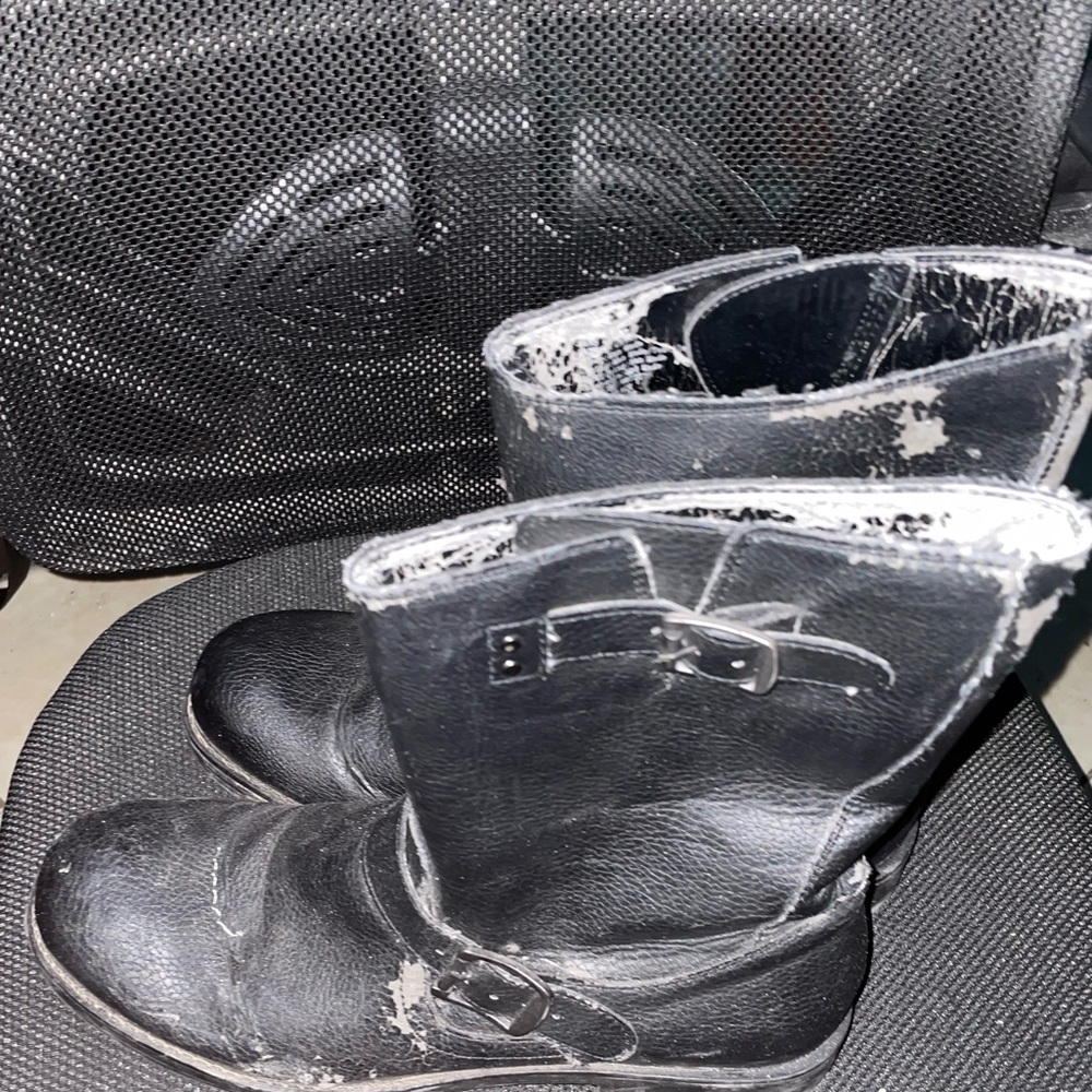 Black riding boots